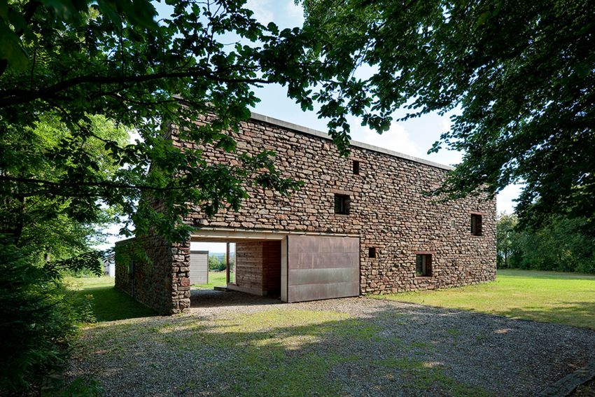 Le Grès Schisteux de la Warche, une pierre locale au caractère unique